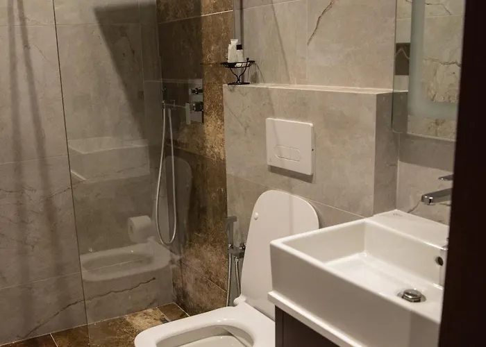 Dial 4* Эльбасан