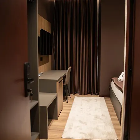 Dial Hotel Elbasan