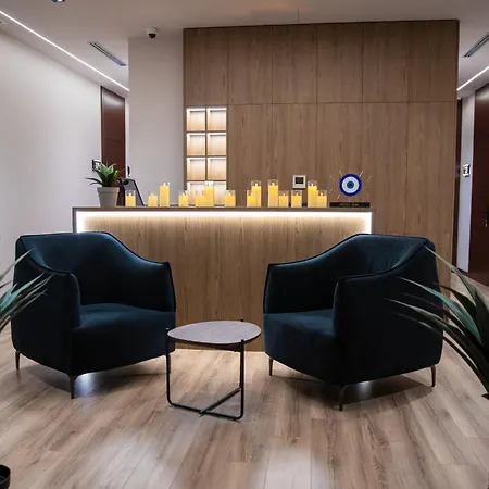 Dial Hotel